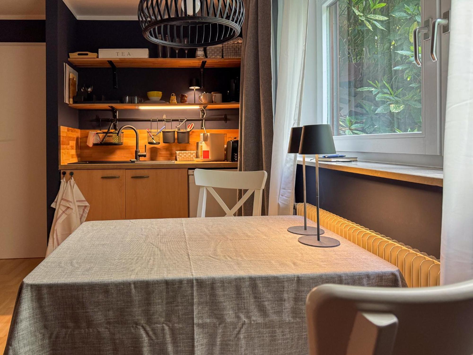 Apartment Parkplatz Garten Rad-Garage Freiburg im Breisgau Eksteriør bilde